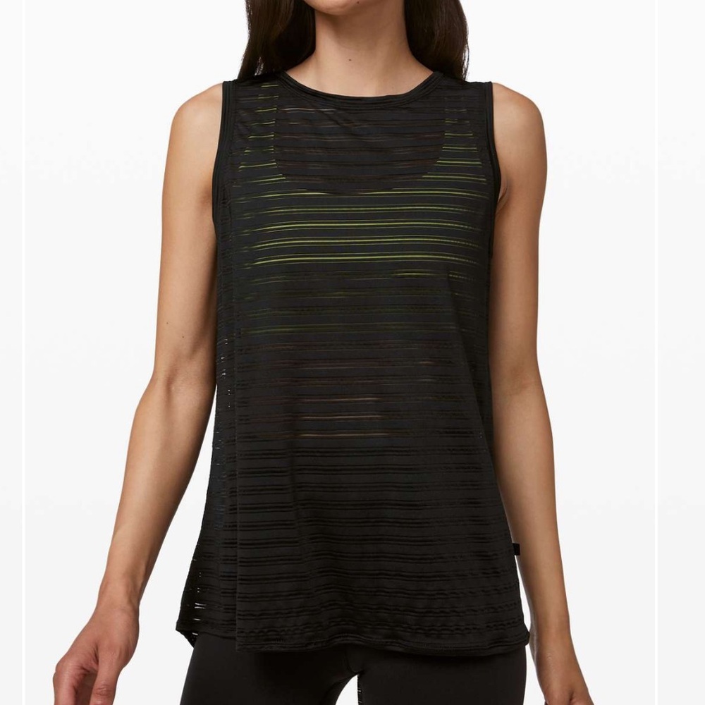 Lululemon Meet Halfway Tank Striped size 4 in Black